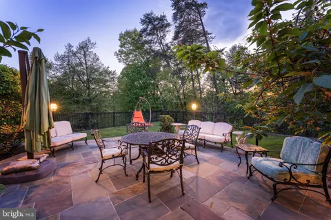 $4,295,000 | 9113 Dara Lane, Great Falls, VA 22066