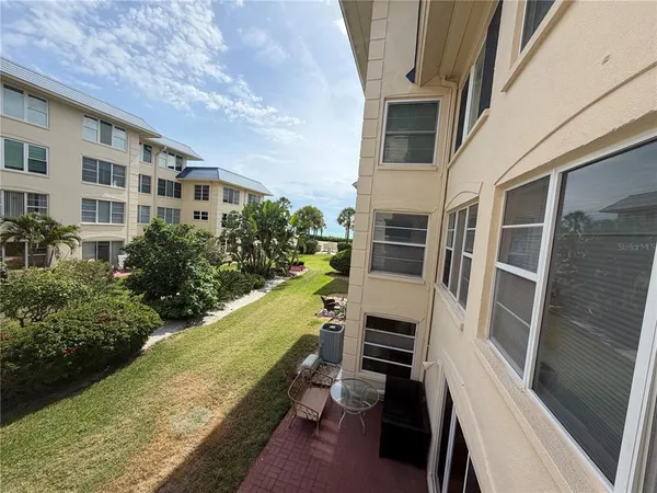 $2,500 | 3802 Gulf Of Mexico Drive, Unit A204, Longboat Key, FL 34228