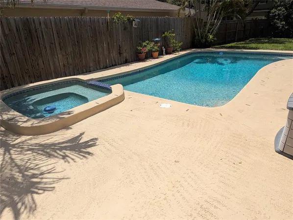 a view of entryway with a mirror