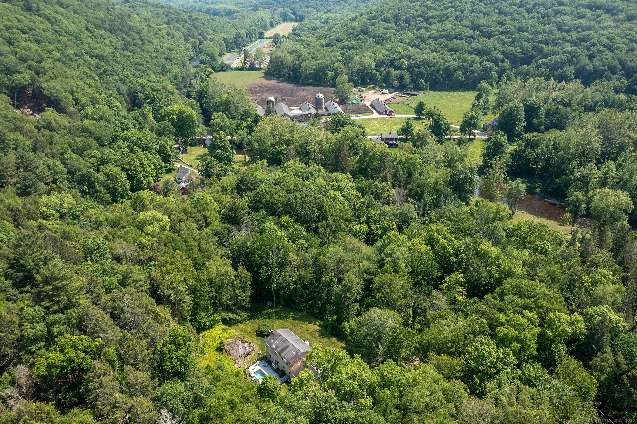 18 Tunnel Road Roxbury, CT 06783 - Photo 6 of 29