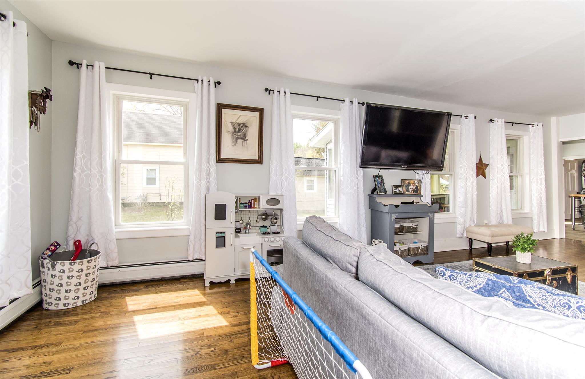 14 Rolfe Street Concord, NH 03303 - Photo 11 of 37 Gallery Image 11