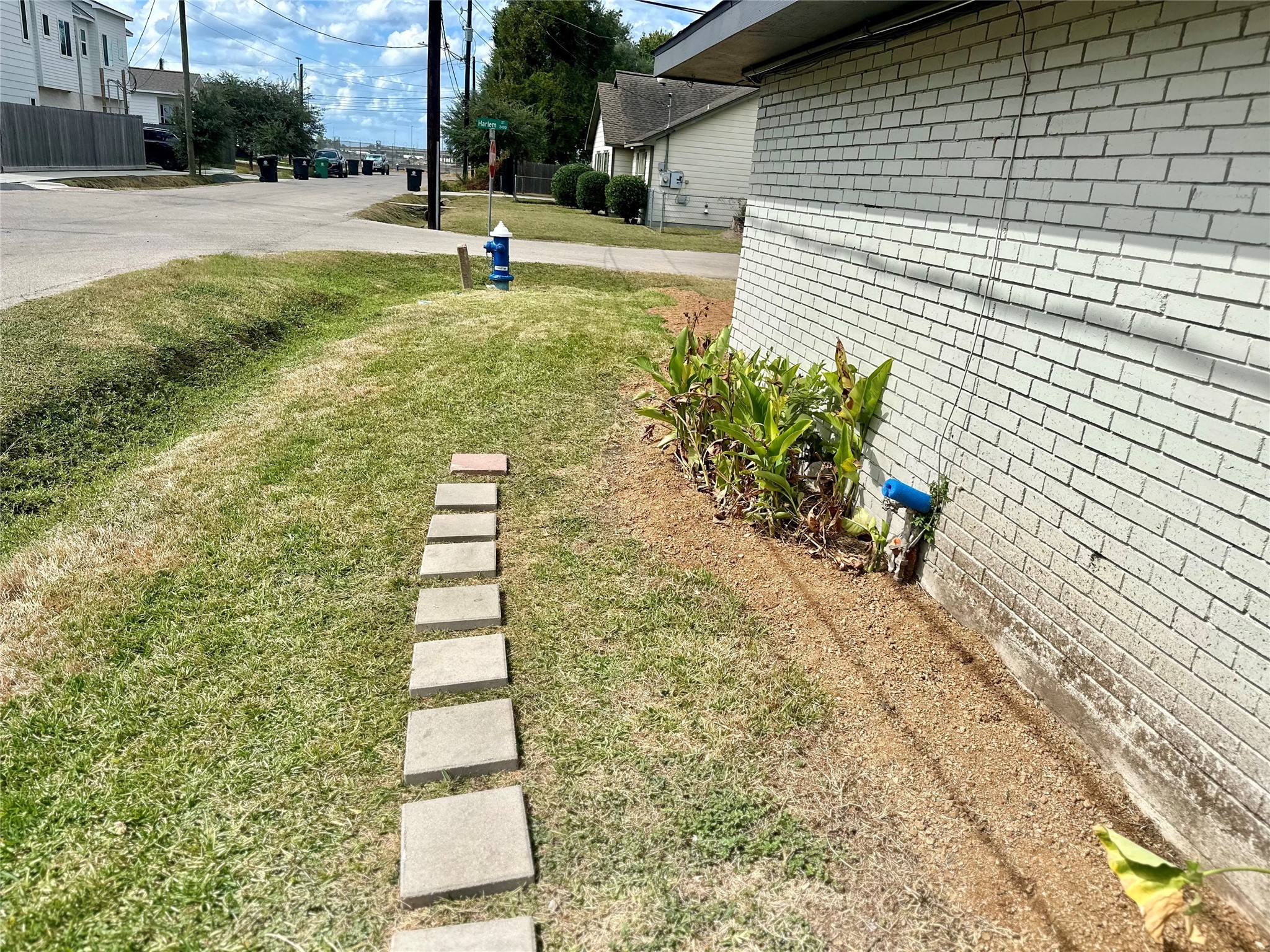 5409 Suez Street, Unit 3 Houston, TX 77020 - Photo 14 of 15 a view of outdoor space