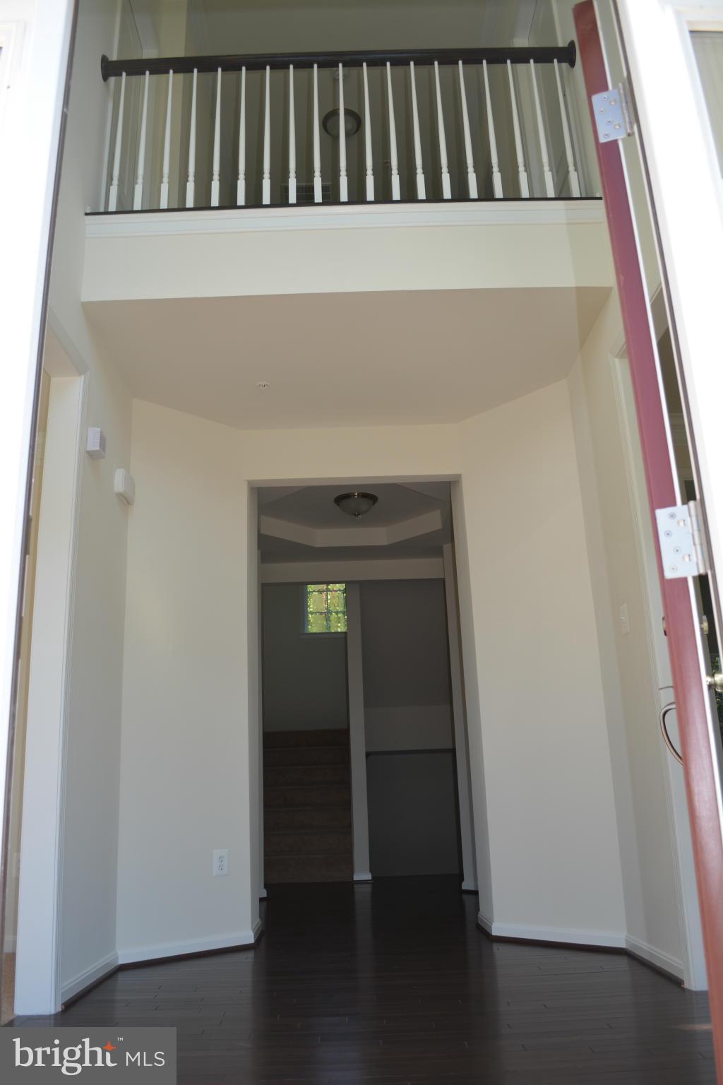 11906 Parallel Road Bowie, MD 20720 - Photo 4 of 21 Foyer