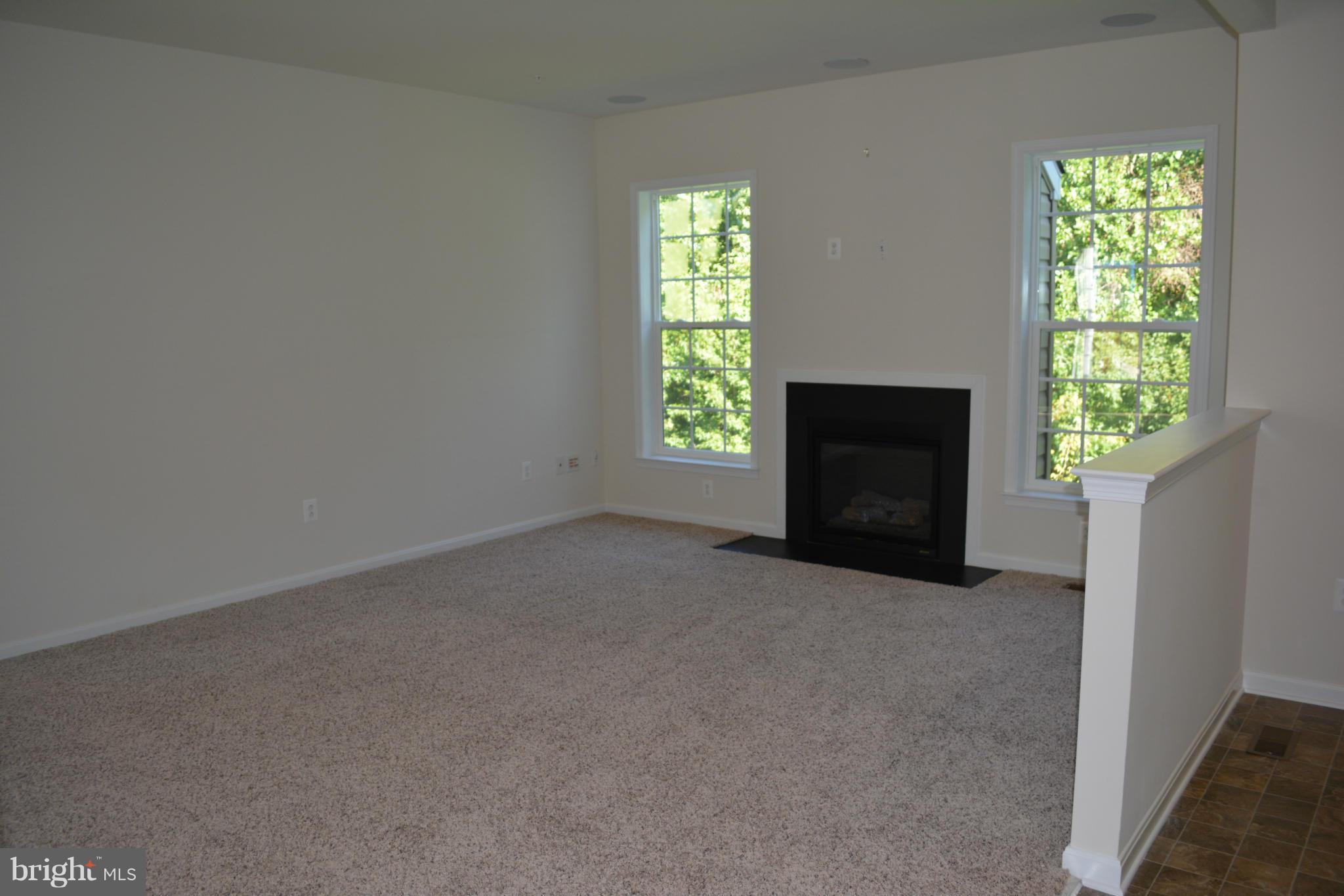 11906 Parallel Road Bowie, MD 20720 - Photo 8 of 21 Family Room