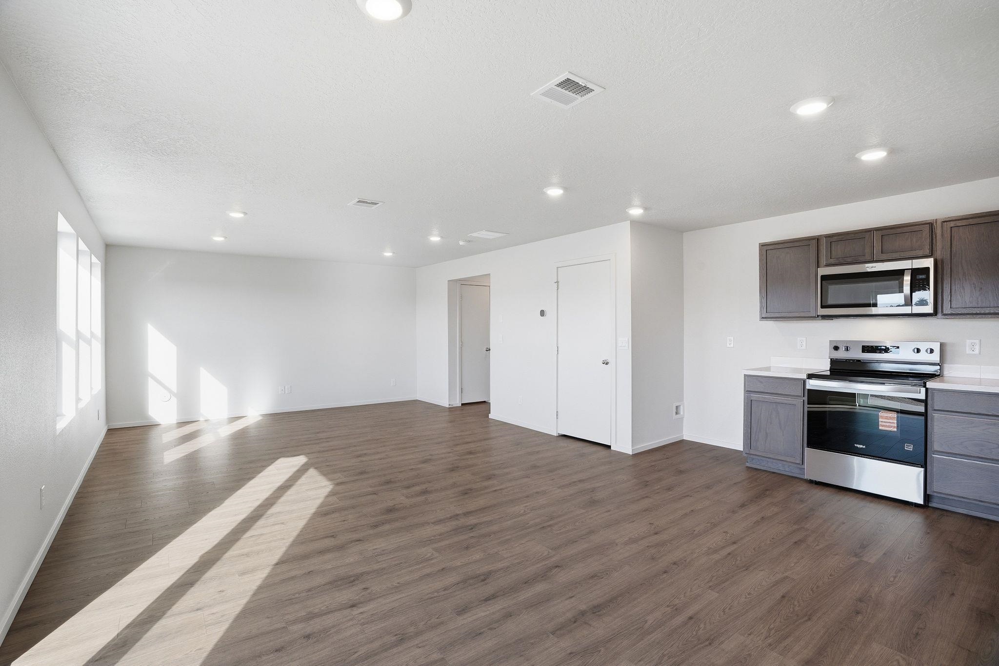 10189 Sorenstam Road Cheney, WA 99004 - Photo 5 of 39