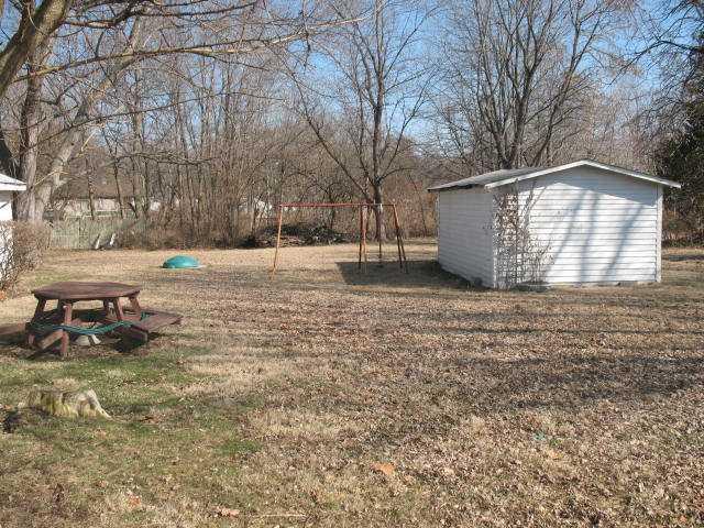 429 North Post Road Indianapolis, IN 46229 - Photo 5 of 5 Gallery Image 5