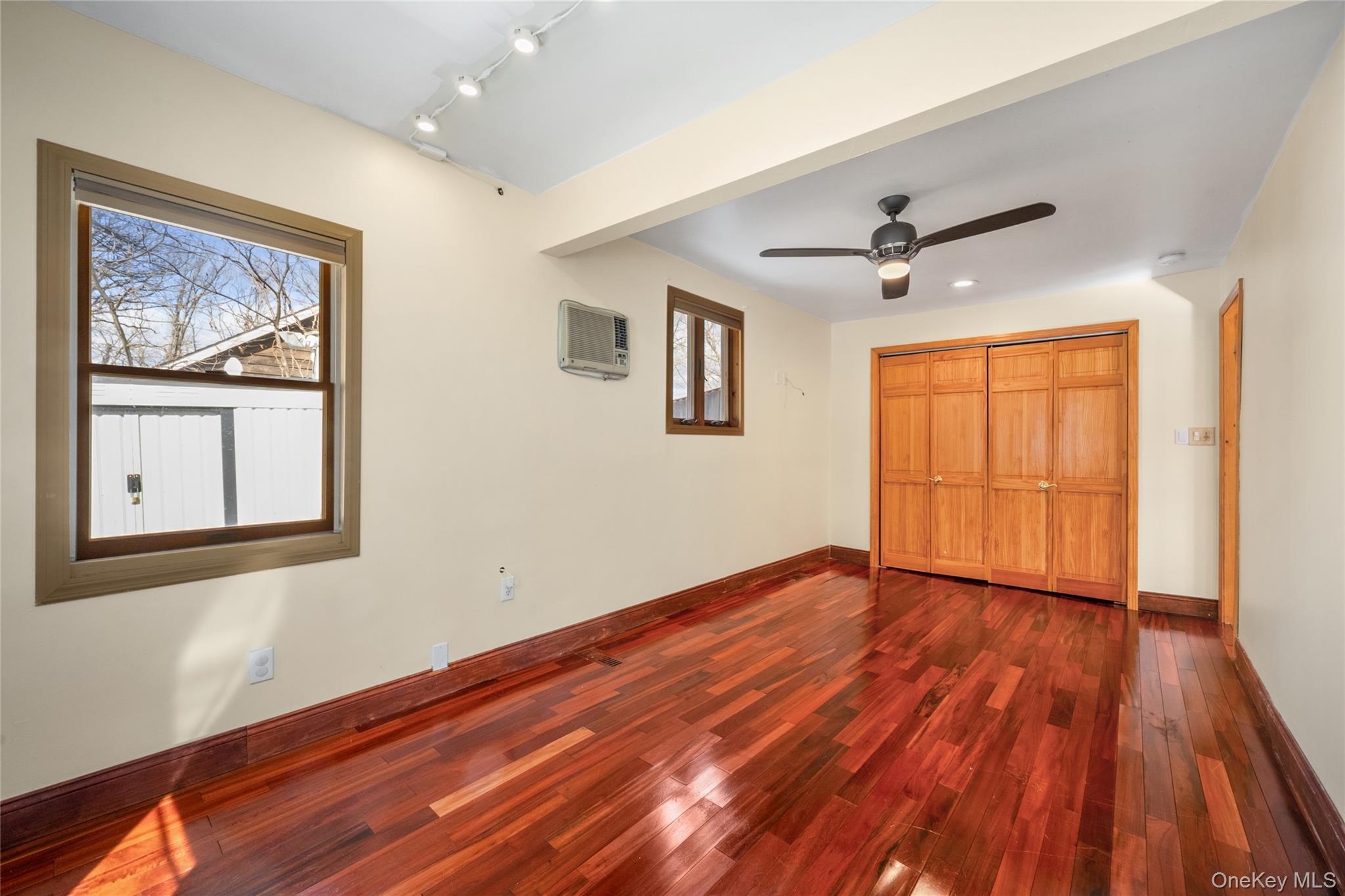 32 Shawnee Road Putnam Valley, NY 10579 - Photo 4 of 24 1st Floor Bedroom