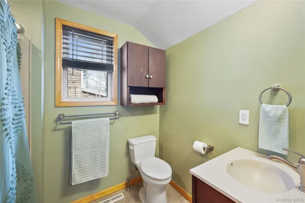 $469,000 | 32 Shawnee Road, Putnam Valley, NY 10579