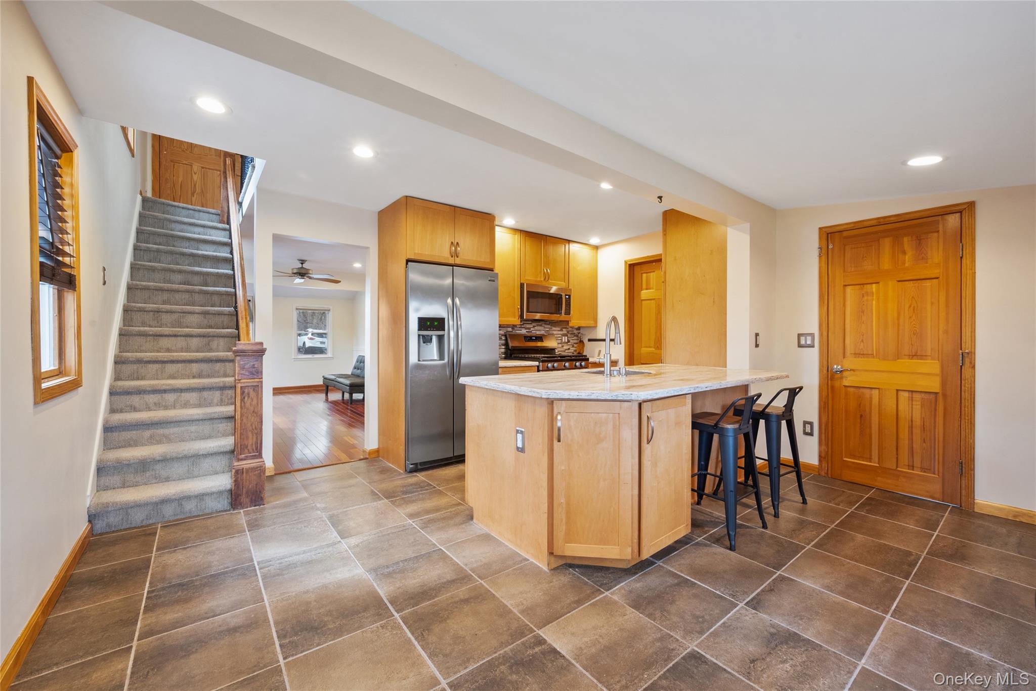 32 Shawnee Road Putnam Valley, NY 10579 - Photo 6 of 24 Eat-In-Kitchen - Seasonal Views of Lake