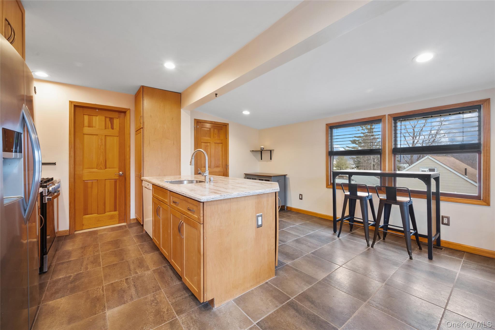 32 Shawnee Road Putnam Valley, NY 10579 - Photo 7 of 24 Eat-In-Kitchen