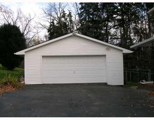 313 Wendel Road Irwin, PA 15642 - Photo 3 of 14 Parking Lot/Garage.