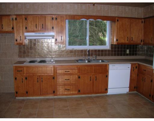 313 Wendel Road Irwin, PA 15642 - Photo 5 of 14 Kitchen.