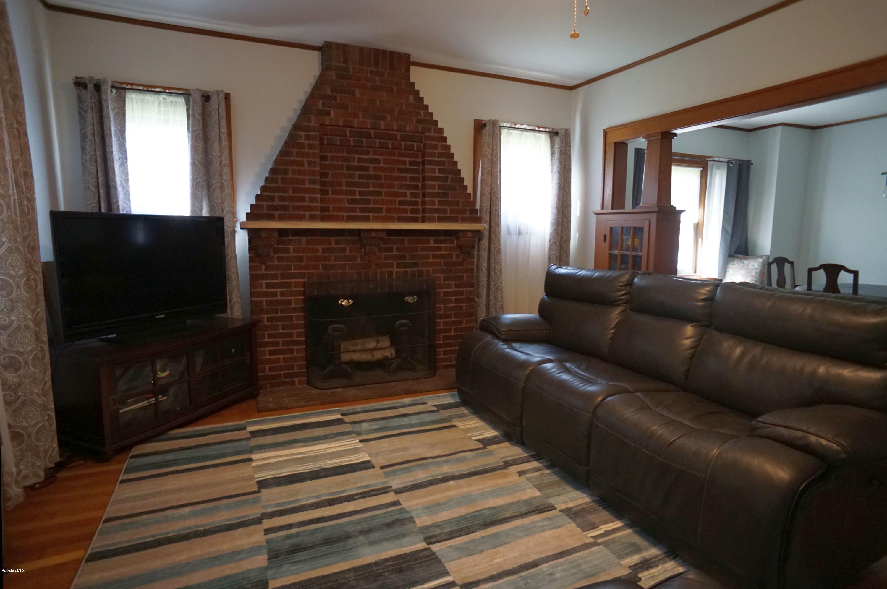 96 Northumberland Road Pittsfield, MA 01201 - Photo 11 of 28 DSC01230