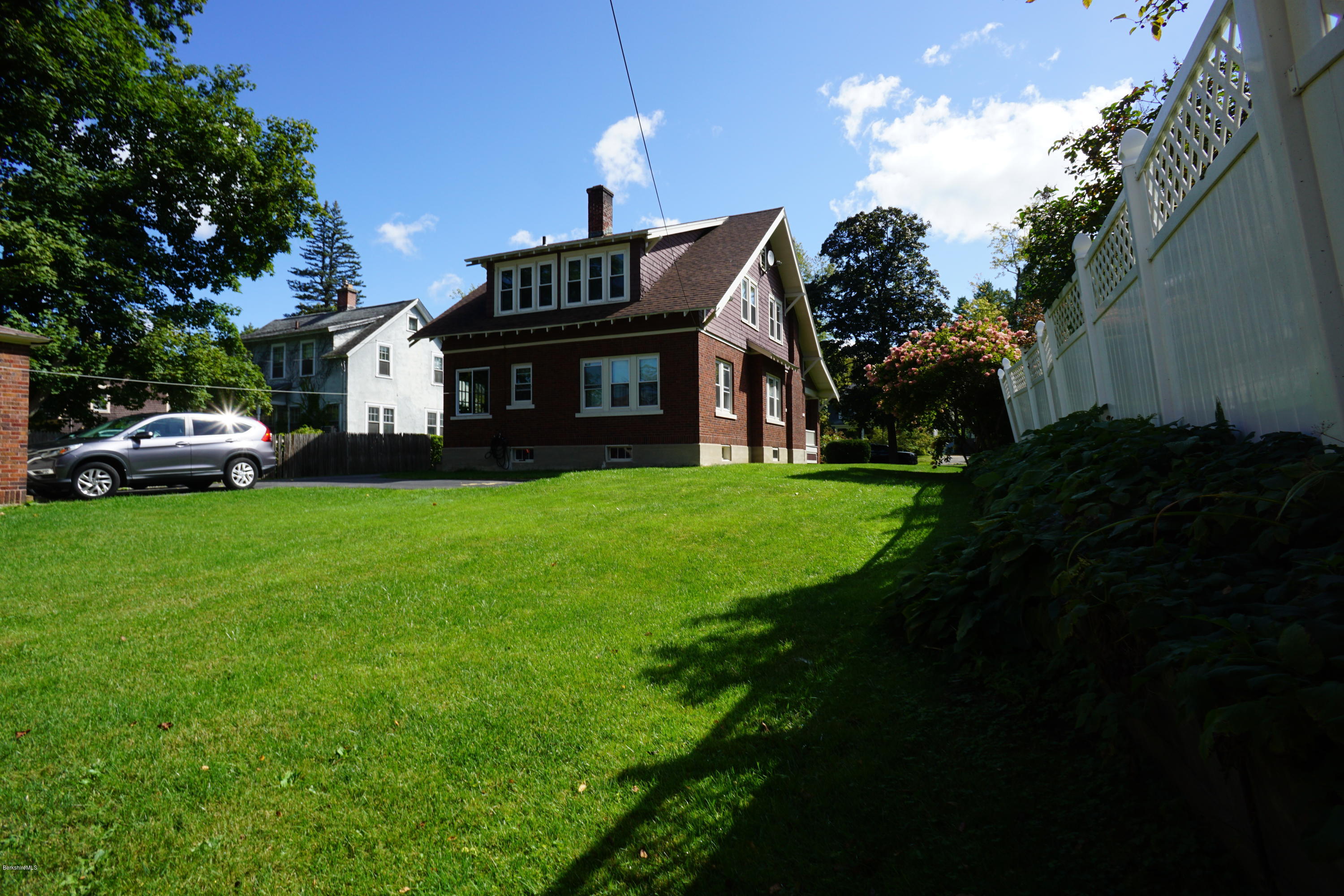 96 Northumberland Road Pittsfield, MA 01201 - Photo 6 of 28 DSC01280