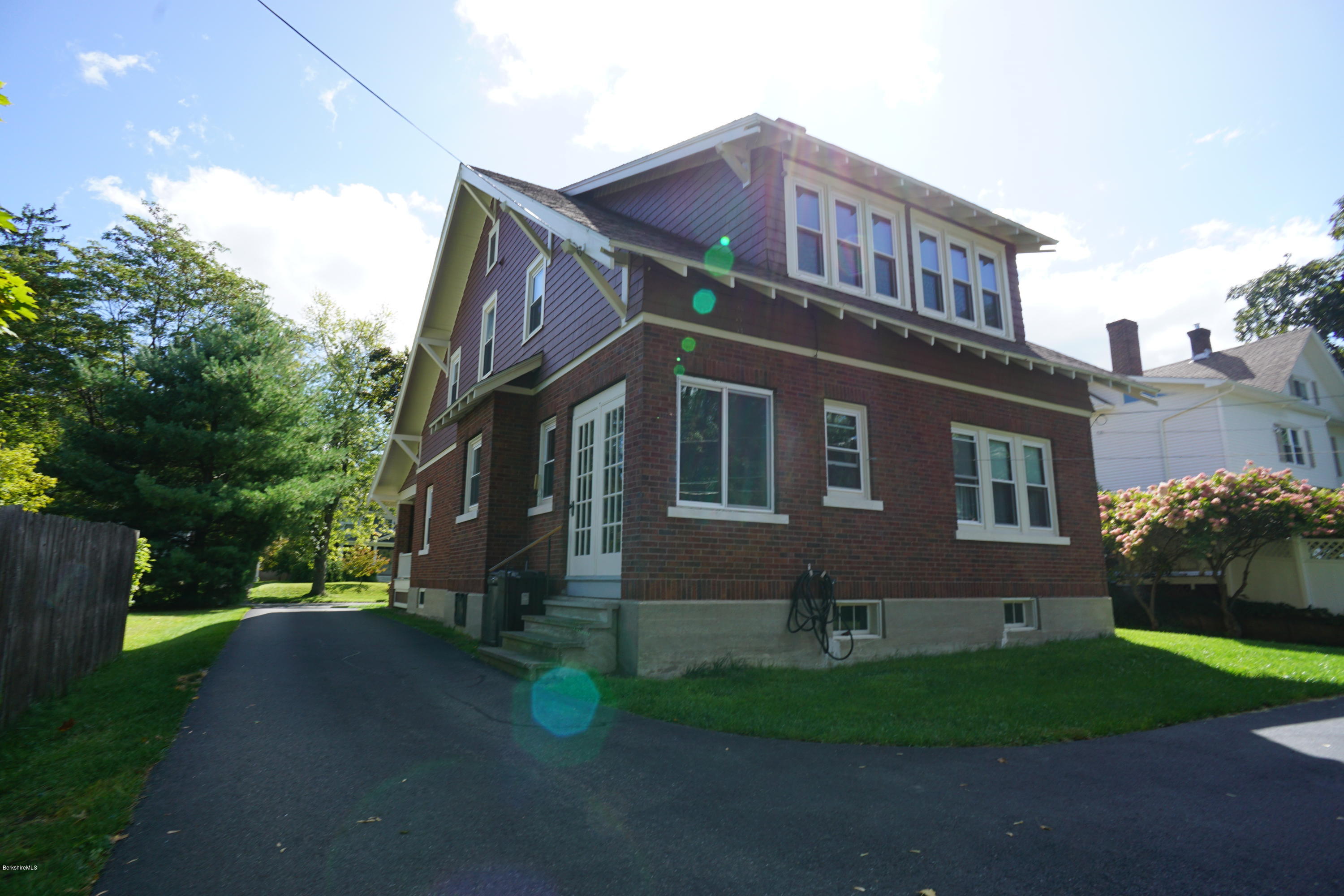 96 Northumberland Road Pittsfield, MA 01201 - Photo 7 of 28 DSC01281