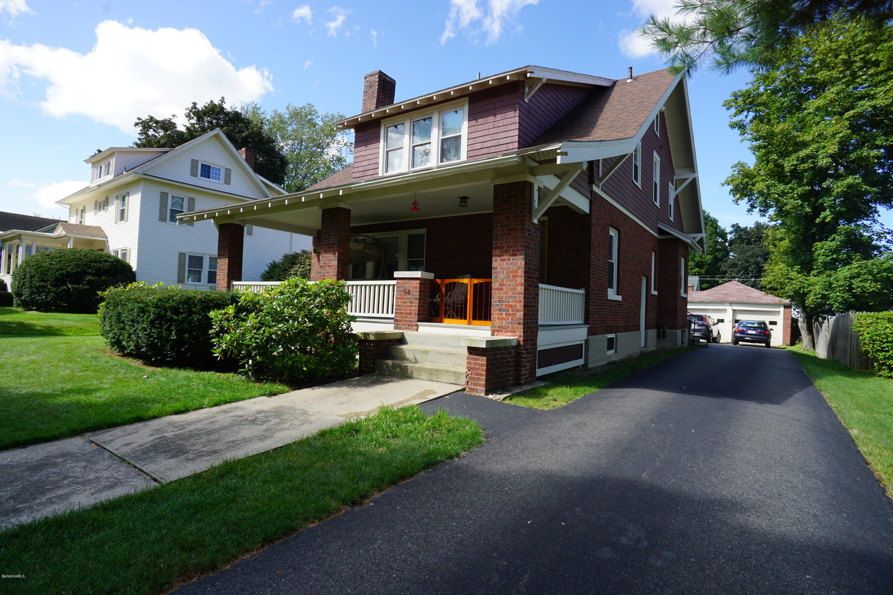 96 Northumberland Road Pittsfield, MA 01201 - Photo 8 of 28 DSC01283