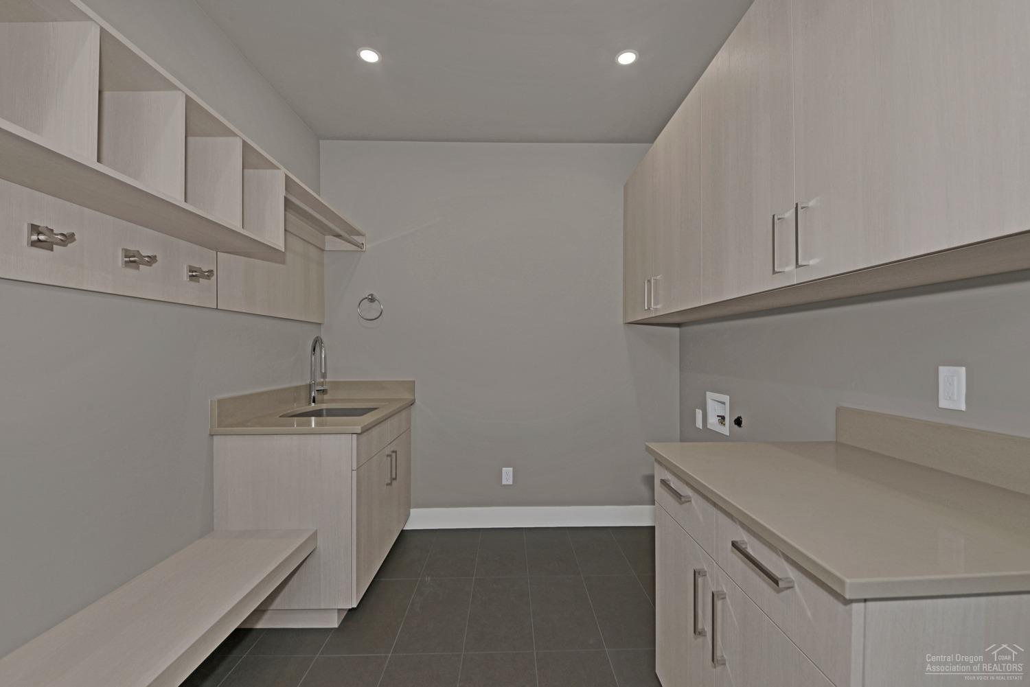 19151 Gateway Loop Bend, OR 97702 - Photo 17 of 25 Additional Photo