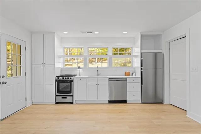 $880,000 | 12005 Hamilton Road, Chattahoochee Hills, GA 30268