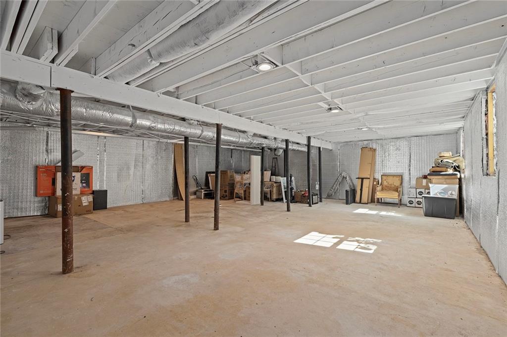 12005 Hamilton Road Chattahoochee Hills, GA 30268 - Photo 35 of 51 a view of a hall with gym equipment