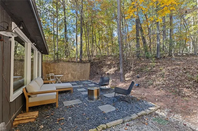 $880,000 | 12005 Hamilton Road, Chattahoochee Hills, GA 30268
