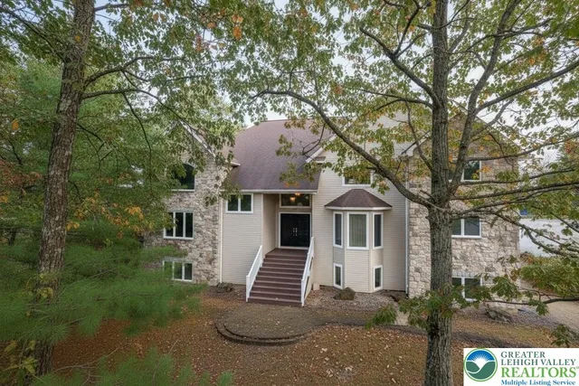 $649,900 | 205 Osprey Way, East Stroudsburg, PA 18302