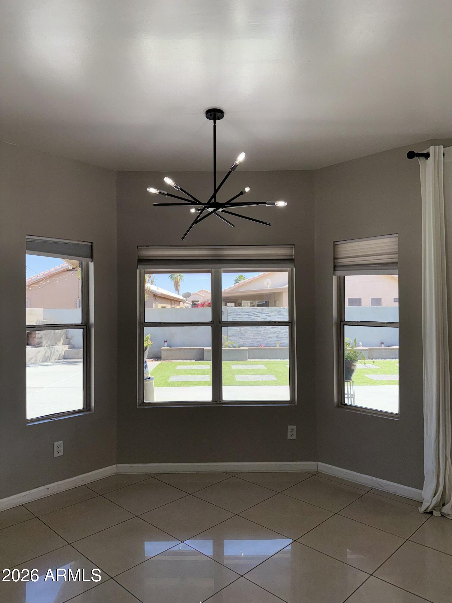9009 West Monte Vista Road Phoenix, AZ 85037 - Photo 5 of 10 IMG_4770