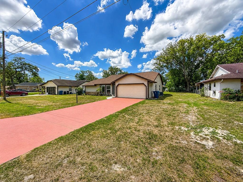 8360 Dorsey Street Spring Hill, FL 34608 - Photo 4 of 36