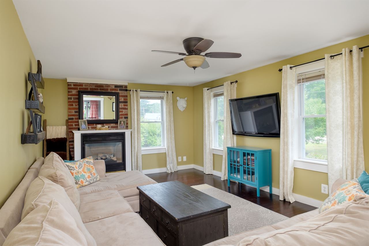 137 Old Dover Road Rochester, NH 03867 - Photo 14 of 33