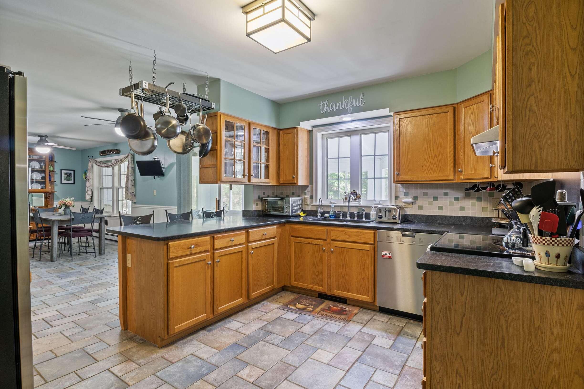 21 North Village Road York, ME 03902 - Photo 8 of 35 Kitchen