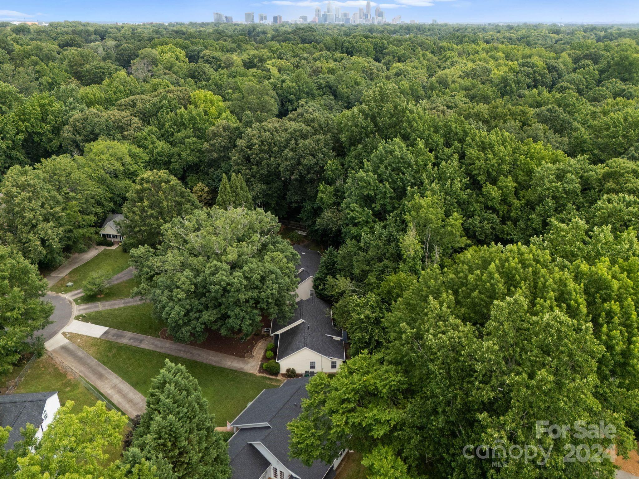 4423 Garris Road Charlotte, NC 28209 - Photo 31 of 32 Gallery Image 31