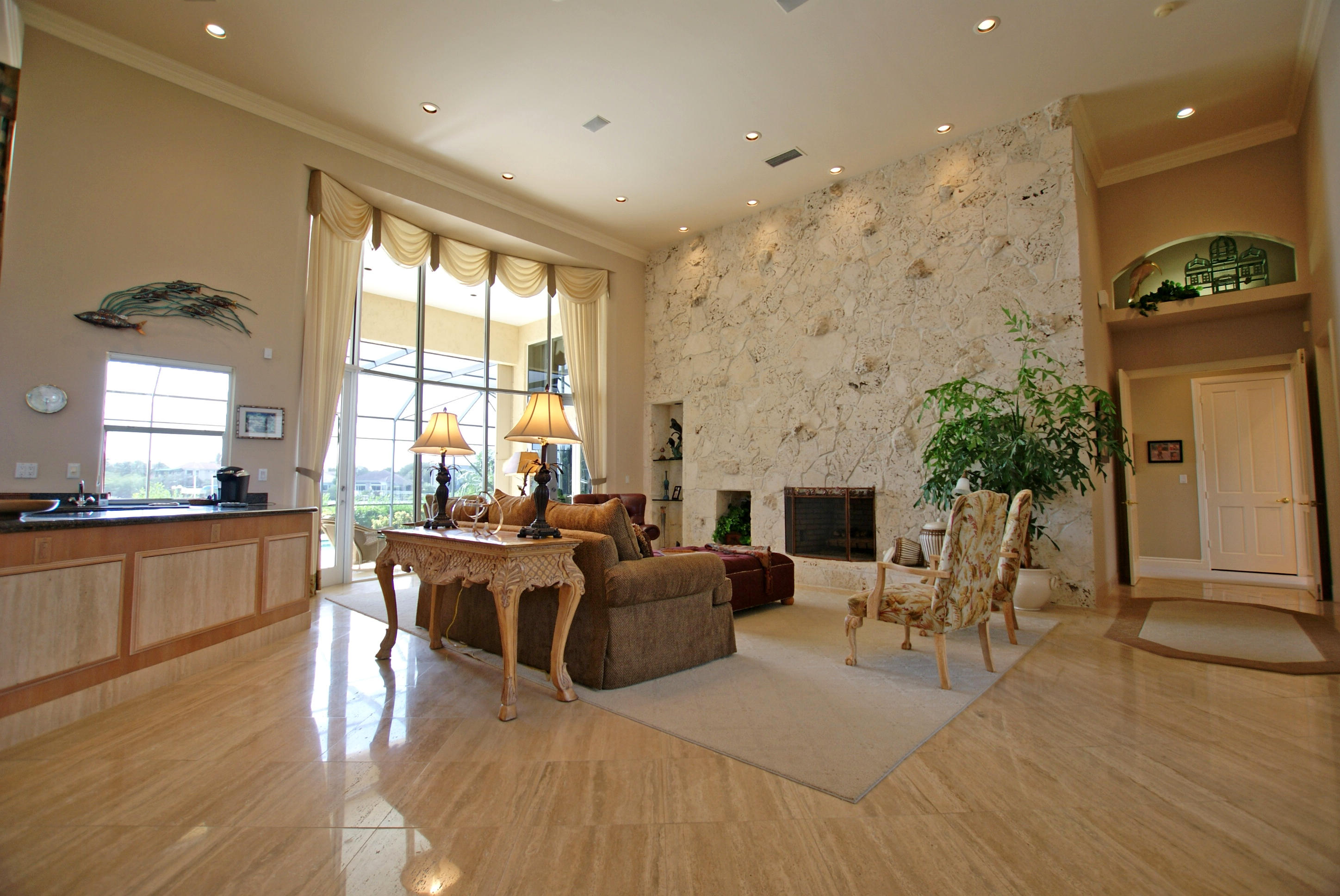4914 County Line Road Tequesta, FL 33469 - Photo 6 of 24 Living Room