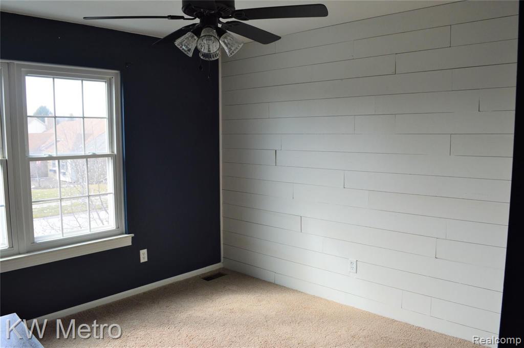 26827 Antique Road Woodhaven, MI 48183 - Photo 16 of 26