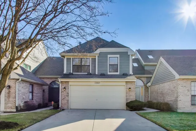 $399,900 | 11467 Ashley Woods Drive, Westchester, IL 60154