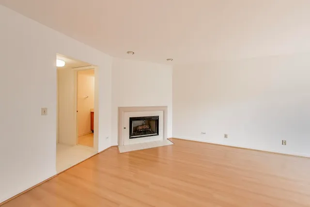 $399,900 | 11467 Ashley Woods Drive, Westchester, IL 60154