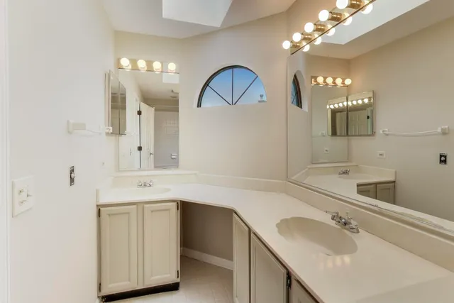 $399,900 | 11467 Ashley Woods Drive, Westchester, IL 60154