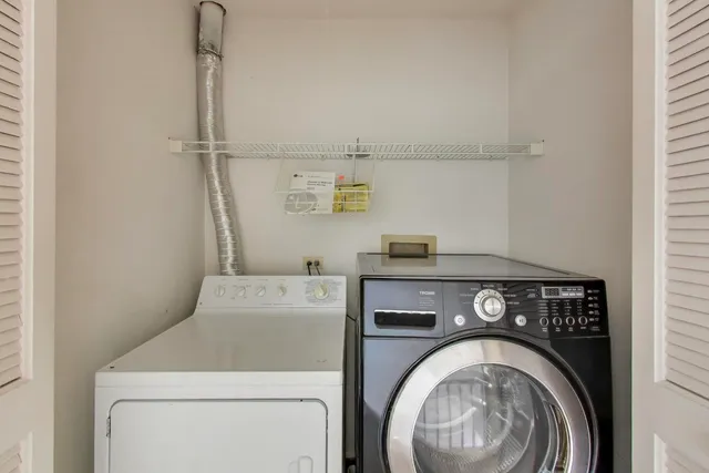 $399,900 | 11467 Ashley Woods Drive, Westchester, IL 60154