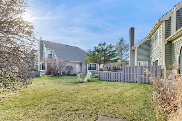 $399,900 | 11467 Ashley Woods Drive, Westchester, IL 60154