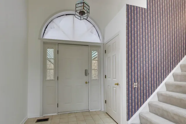 $399,900 | 11467 Ashley Woods Drive, Westchester, IL 60154