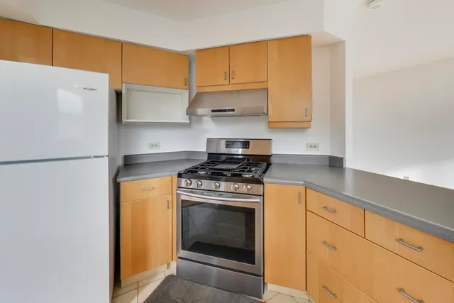 $399,900 | 11467 Ashley Woods Drive, Westchester, IL 60154