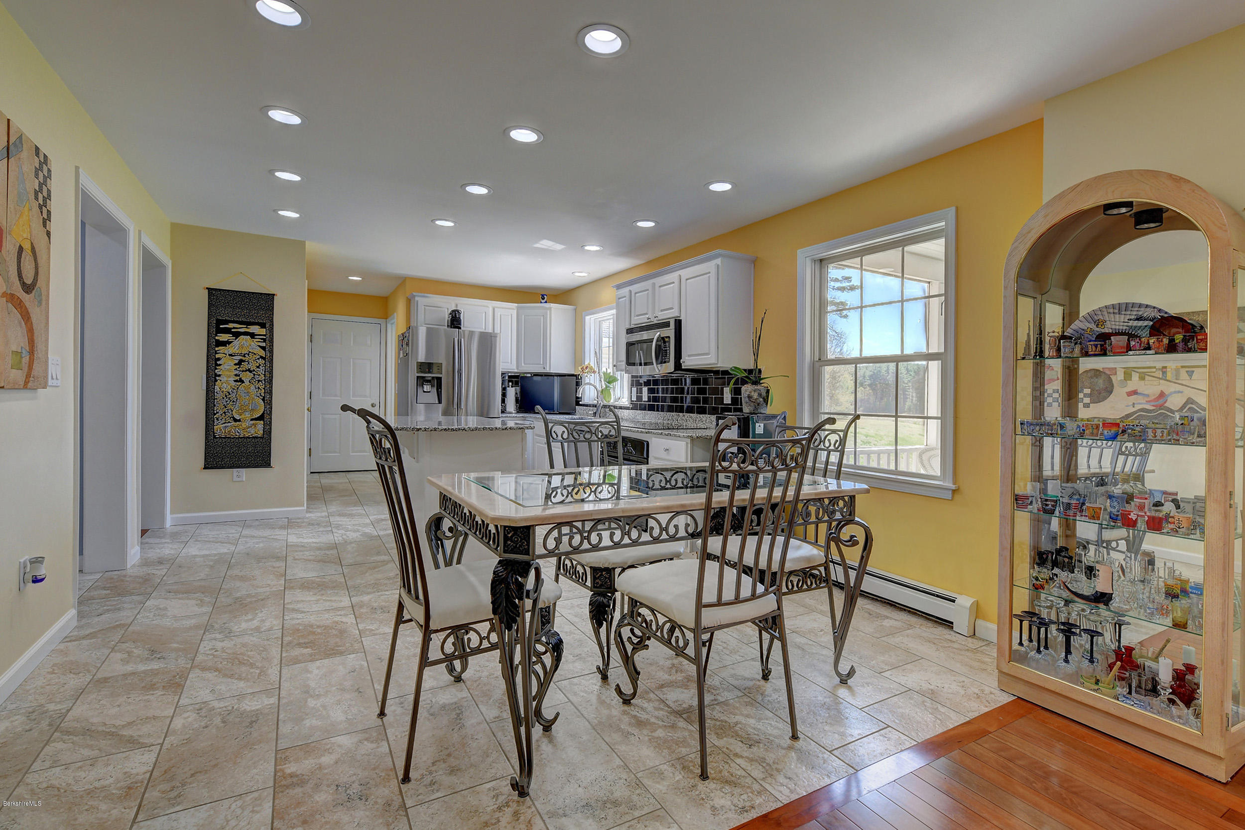 234 Clayton Road Sheffield, MA 01222 - Photo 9 of 41 9-Breakfast Area