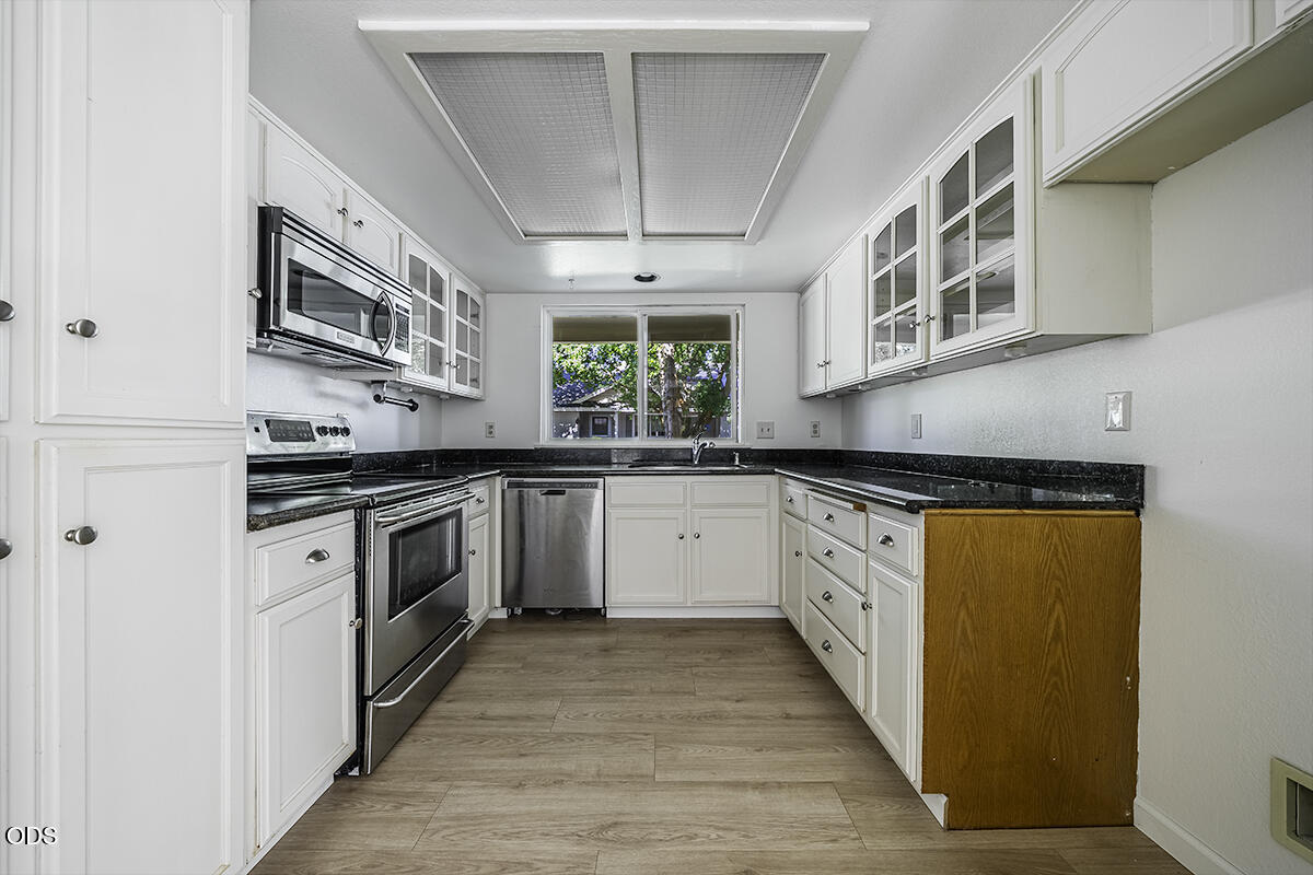 445 Midway Road Medford, OR 97501 - Photo 13 of 33