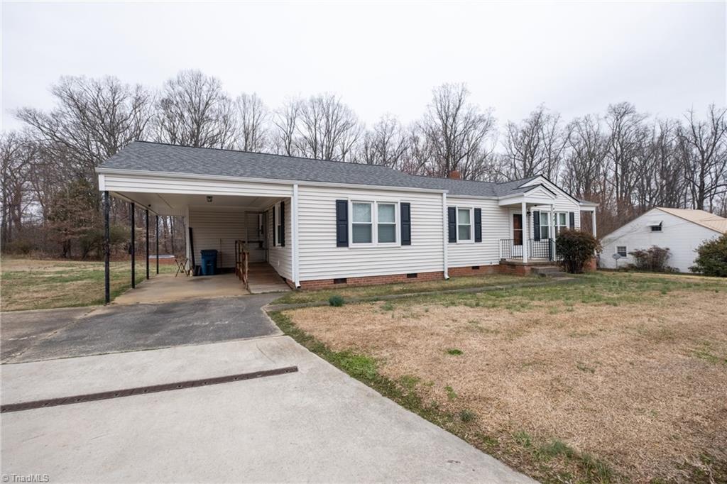 4319 Hicone Road Greensboro, NC 27405 - Photo 2 of 24
