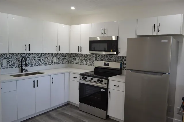 $2,000 | 940 Northwest 8th Avenue, Pompano Beach, FL 33060