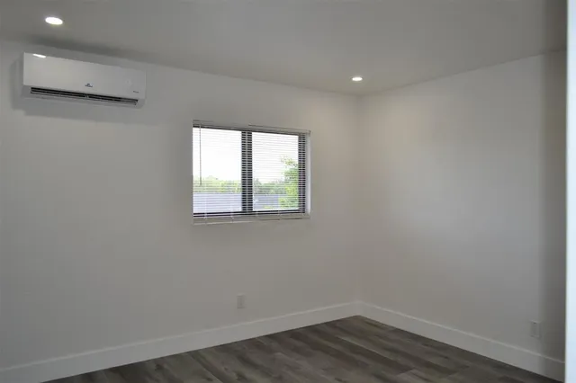 $2,000 | 940 Northwest 8th Avenue, Pompano Beach, FL 33060