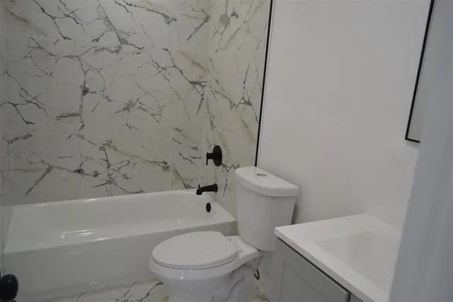 $2,000 | 940 Northwest 8th Avenue, Pompano Beach, FL 33060