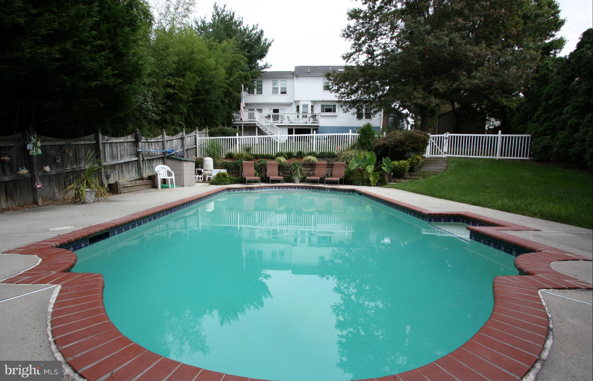 9228 Bretton Reef Road Baltimore, MD 21234 - Photo 29 of 30 Exterior (Rear)