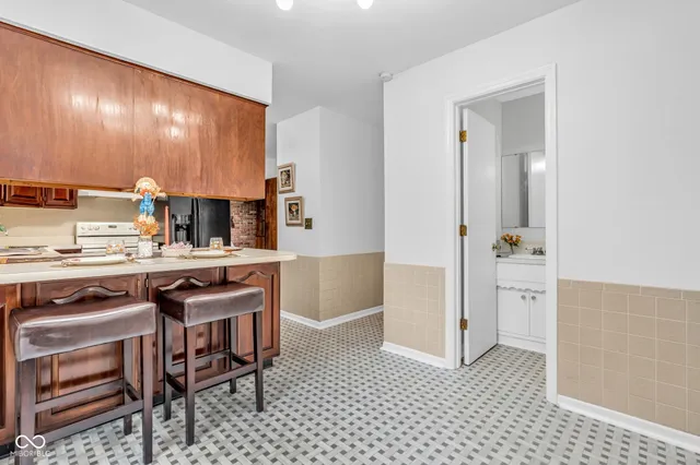 $244,900 | 1897 East Crystal Creek Drive, Terre Haute, IN 47802