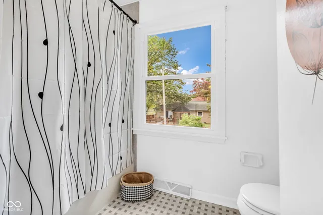 $244,900 | 1897 East Crystal Creek Drive, Terre Haute, IN 47802