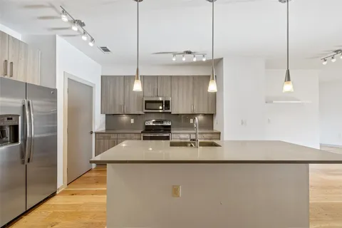 $409,990 | 3600 South Lamar Boulevard, Unit 206, Austin, TX 78704