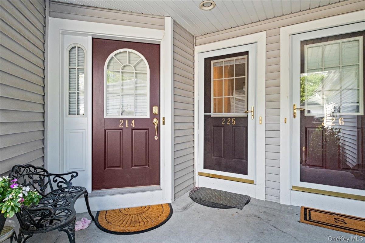 225 Waterside Close Peekskill, NY 10566 - Photo 6 of 40
